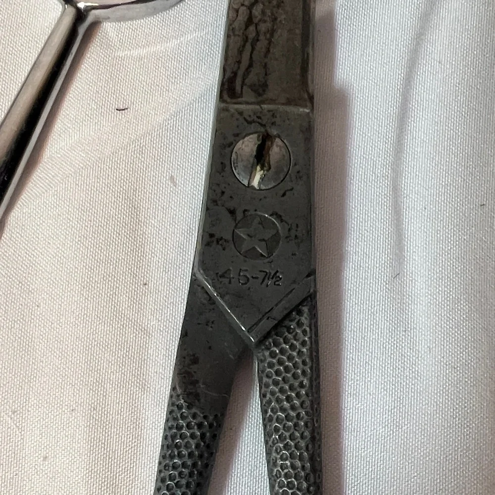 Antique Vintage Grooming Scissors Set - Silver and Brown